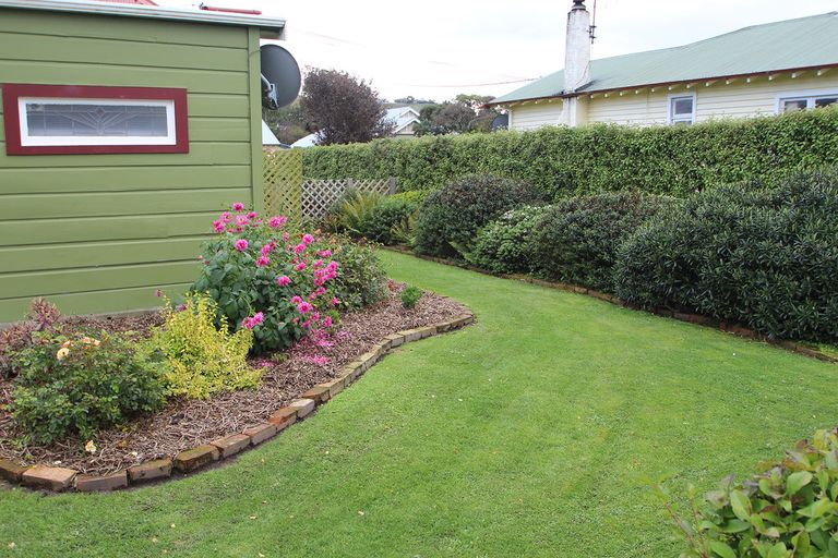 Photo of property in 5 Lea Street, Oamaru North, Oamaru, 9400