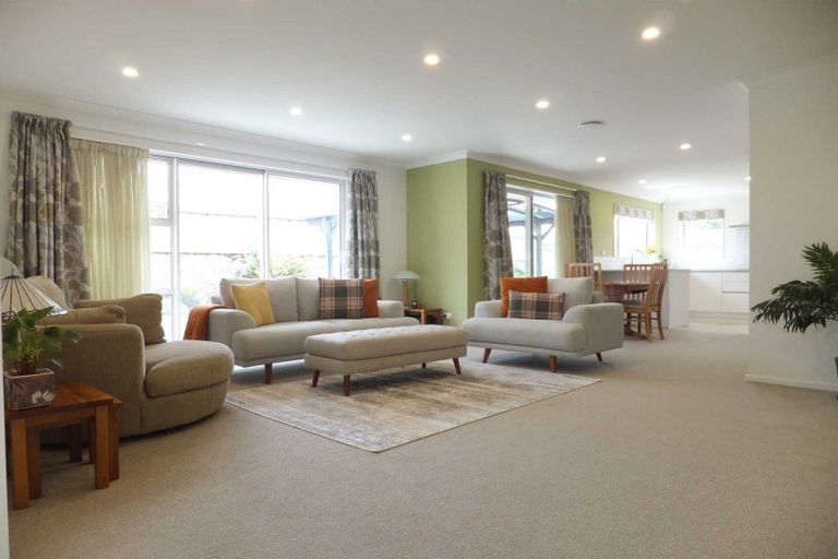 Photo of property in 21 Tutton (pvt) Mews, Rangiora, 7400