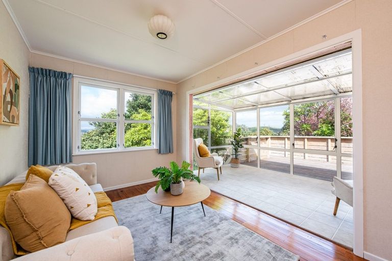 Photo of property in 21 Acheron Road, Paremata, Porirua, 5026
