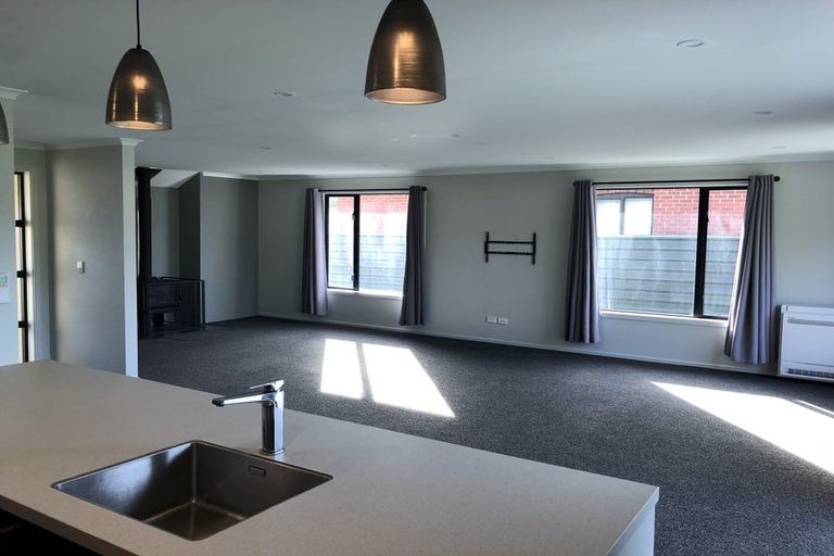 Photo of property in 6 Wingatui Road, Mosgiel, 9024