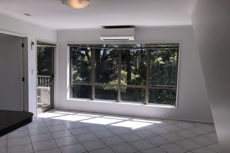 Photo of property in The Haven, 25/120 Beach Haven Road, Beach Haven, Auckland, 0626