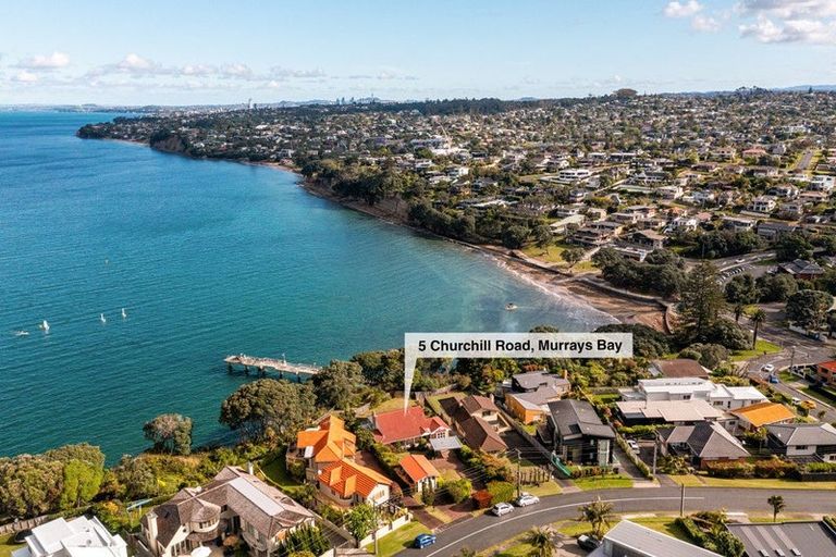 Photo of property in 5 Churchill Road, Murrays Bay, Auckland, 0630