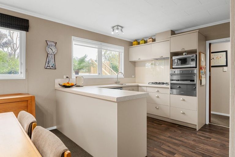 Photo of property in 46 Chedworth Avenue, Chedworth, Hamilton, 3210