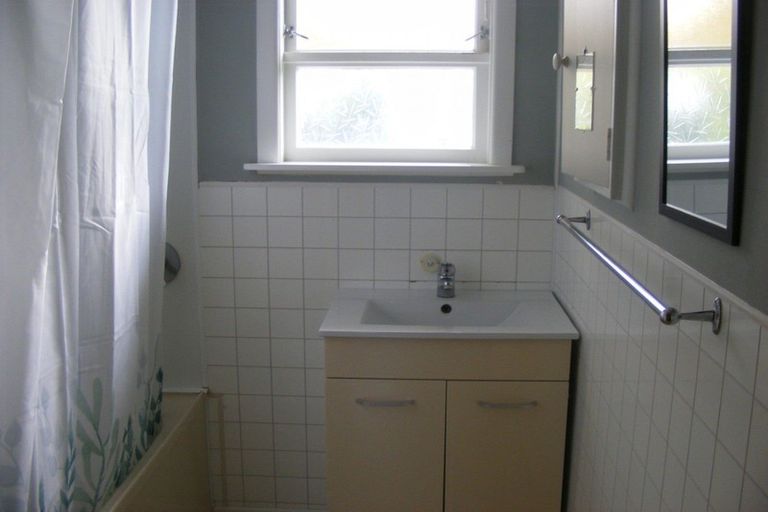 Photo of property in 43 Avenue Road, Foxton, 4814