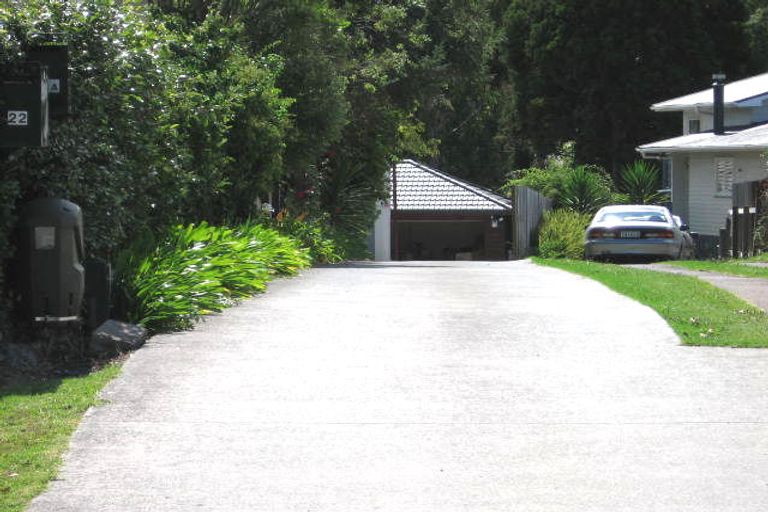 Photo of property in 22 La Rosa Street, Green Bay, Auckland, 0604