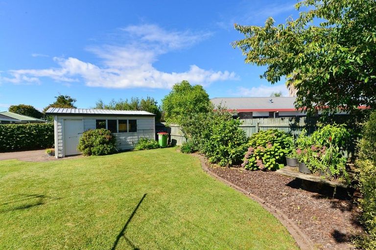 Photo of property in 33 Admiral Crescent, Flagstaff, Hamilton, 3210