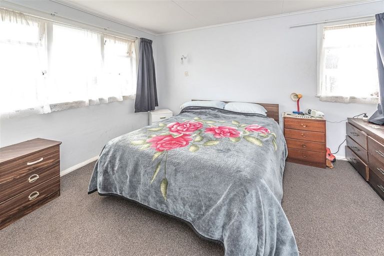 Photo of property in 180 Puriri Street, Castlecliff, Whanganui, 4501