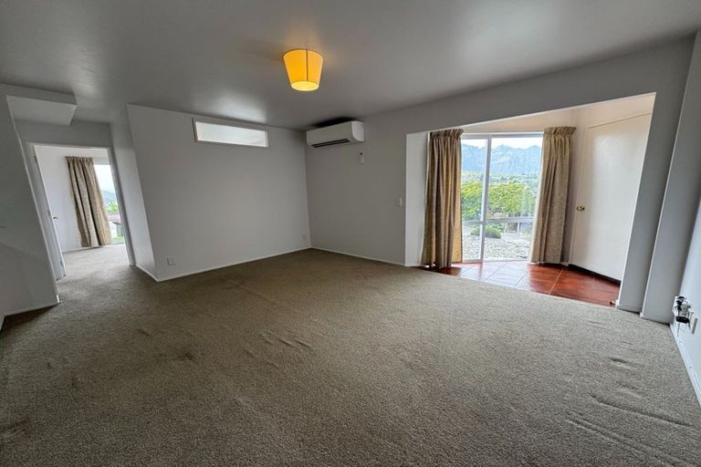 Photo of property in 2 Sunrise Lane, Queenstown, 9300
