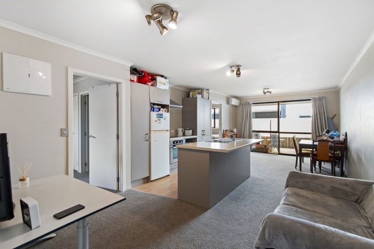 Photo of property in 2/27 Hogan Street, Hamilton East, Hamilton, 3216