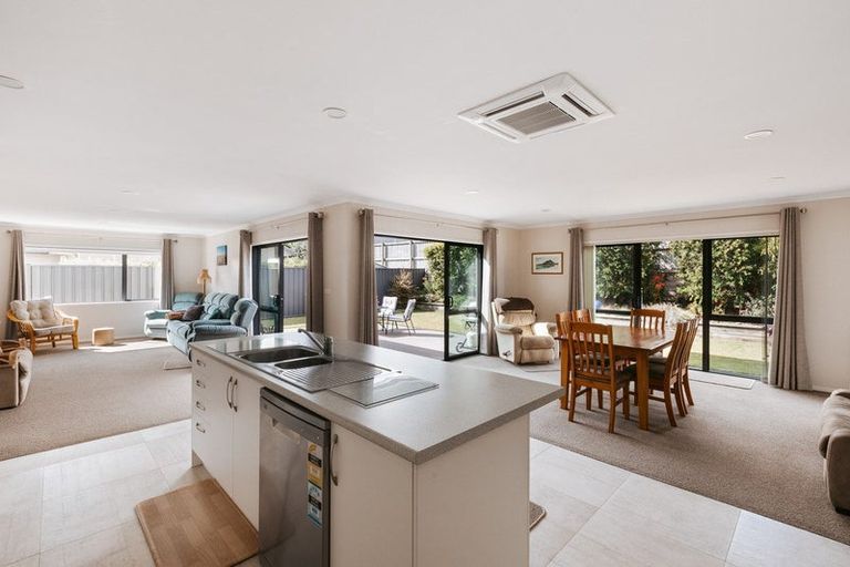 Photo of property in 250 Hamurana Road, Omokoroa, 3114