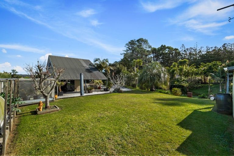 Photo of property in 93 Hamilton Road, Waimauku, 0881