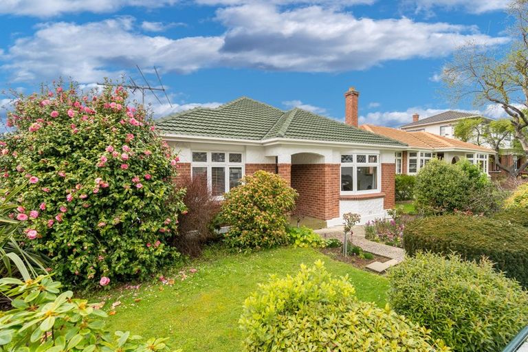 Photo of property in 139 Forbury Road, Saint Clair, Dunedin, 9012