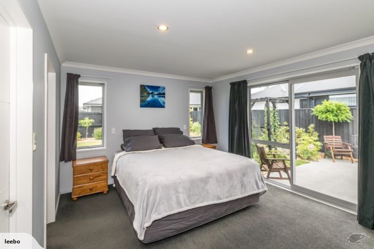 Photo of property in 4 Franklin Drive, Rangiora, 7400