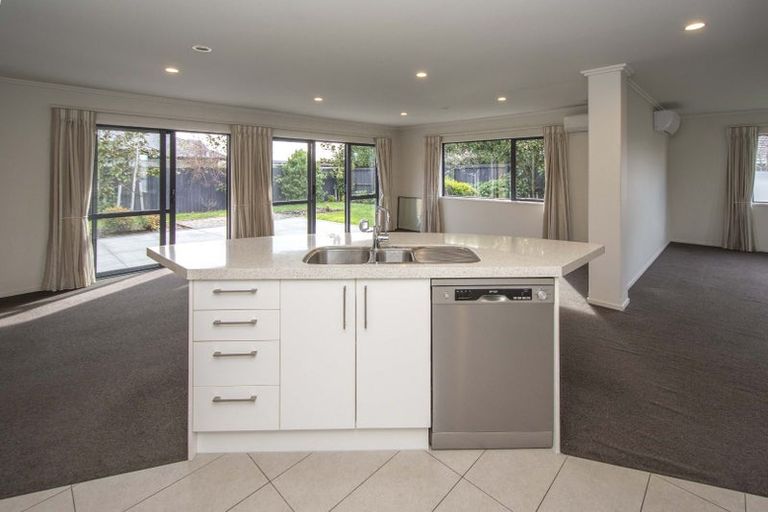 Photo of property in 27 Graycliffe Street, Halswell, Christchurch, 8025