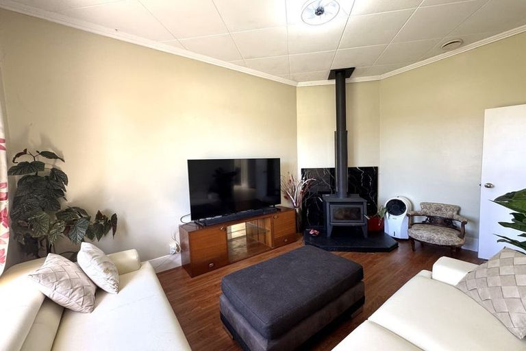 Photo of property in 44 Lanark Street, Balclutha, 9230