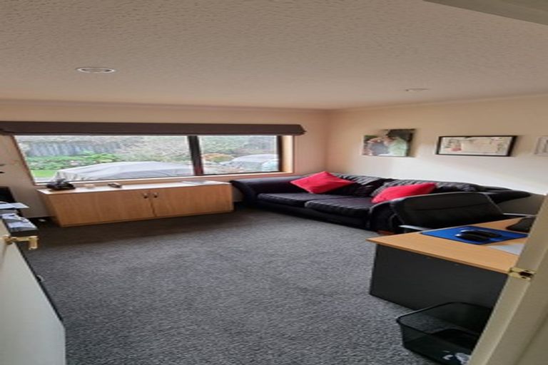 Photo of property in 96 Michael Road, Paraparaumu Beach, Paraparaumu, 5032