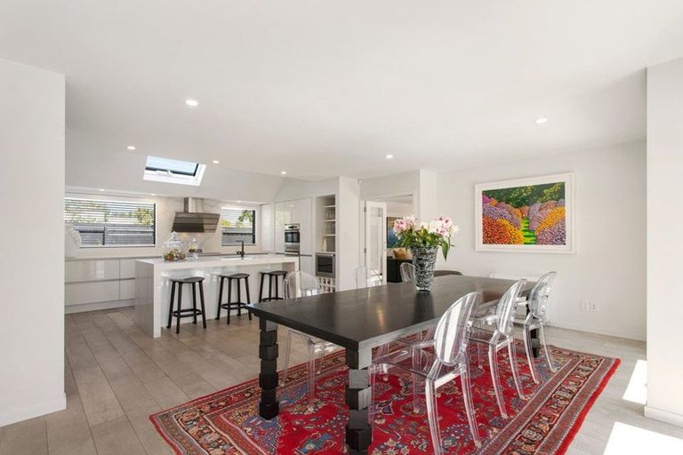 Photo of property in 2a Wairarapa Terrace, Merivale, Christchurch, 8014