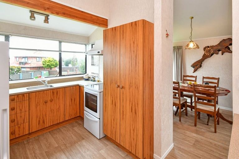 Photo of property in 4 Greenstone Place, Clover Park, Auckland, 2019