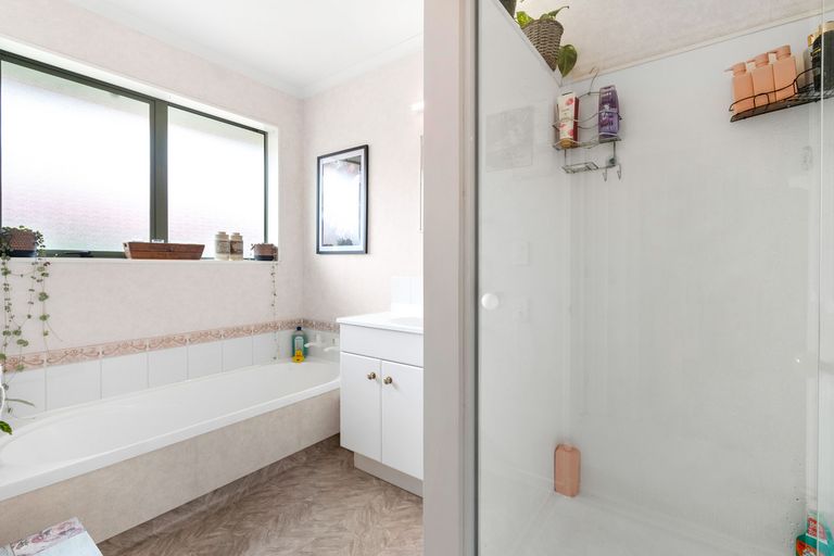 Photo of property in 143 Dixon Street, Masterton, 5810