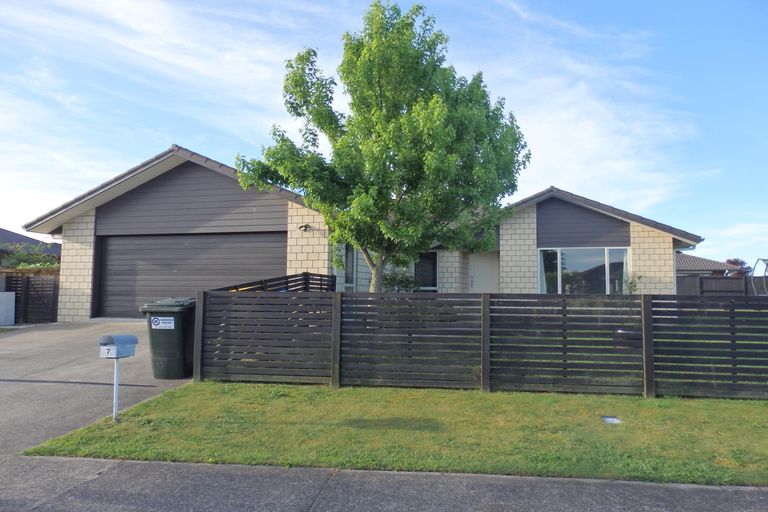 Photo of property in 7 Naomi Place, Cambridge, 3434