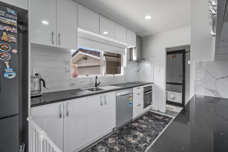 Photo of property in 1 Leslie Place, Deanwell, Hamilton, 3206