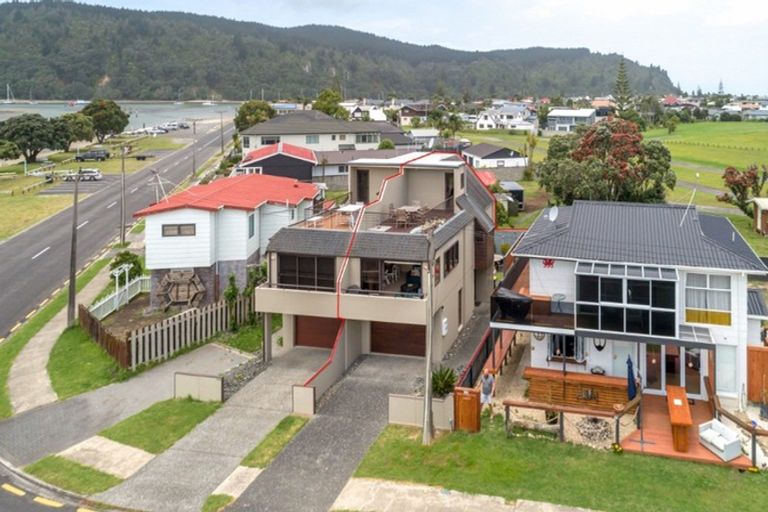 Photo of property in 613c Beach Road, Whangamata, 3620