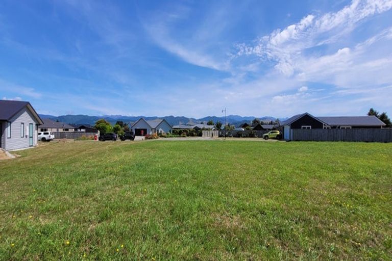 Photo of property in 19 Mill Grove, Clareville, Carterton, 5713