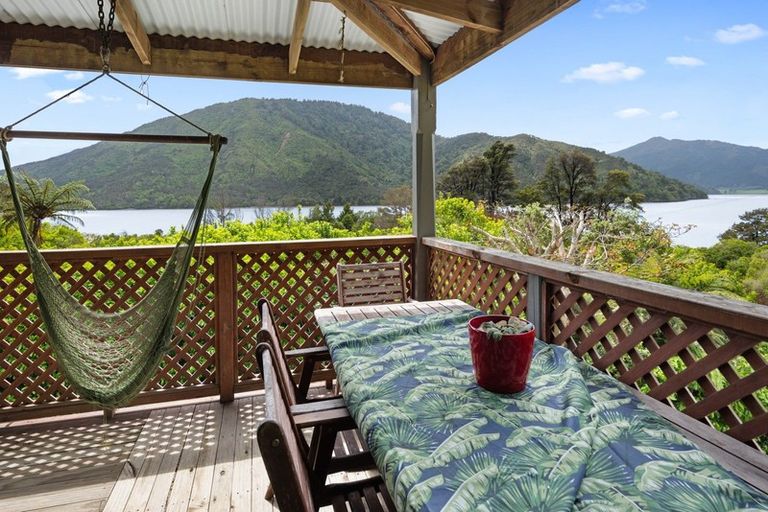 Photo of property in 770 Queen Charlotte Drive, Havelock, Picton, 7281