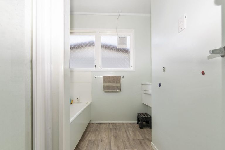 Photo of property in 25 Tennyson Drive, Owhata, Rotorua, 3010