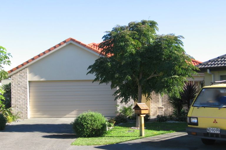 Photo of property in 21 Espalier Drive, Henderson, Auckland, 0612