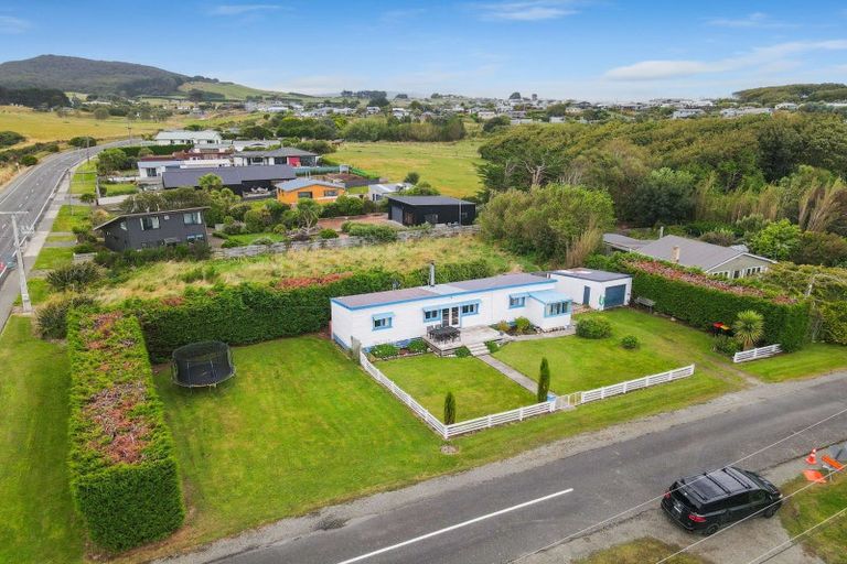 Photo of property in 16 Walker Street, Riverton/aparima, Riverton, 9822