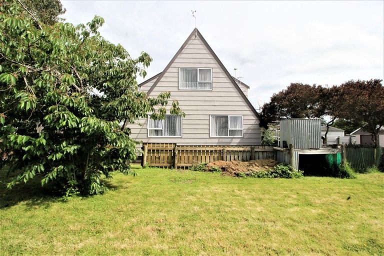 Photo of property in 11 Ross Street, Woodville, 4920