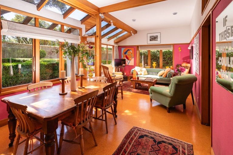 Photo of property in 42 Central Terrace, Kelburn, Wellington, 6012