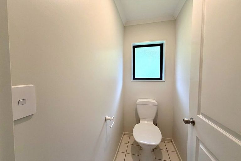 Photo of property in 125 Charles Prevost Drive, The Gardens, Auckland, 2105