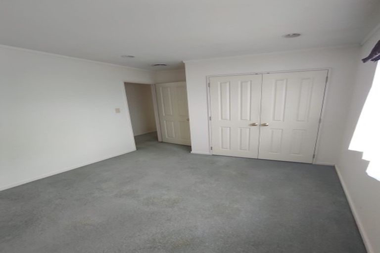 Photo of property in 16a Gills Avenue, Papakura, 2110