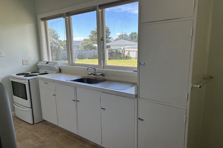 Photo of property in 7 Papawai Road, Greytown, 5712