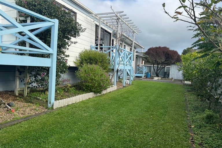 Photo of property in 2/112 Archers Road, Glenfield, Auckland, 0629