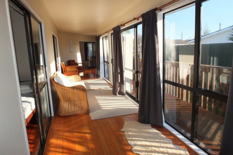 Photo of property in 30 Pratt Avenue, Foxton Beach, Foxton, 4815