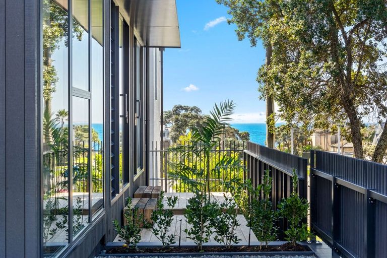 Photo of property in 14a Muritai Road, Milford, Auckland, 0620