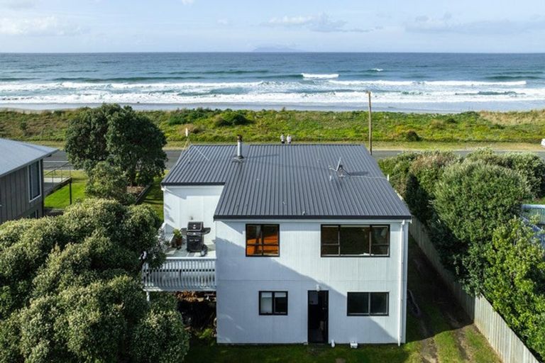 Photo of property in 112 Broadway Road, Waihi Beach, 3611