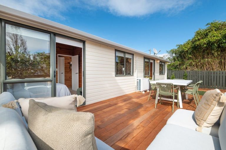 Photo of property in 30a Lancaster Road, Beach Haven, Auckland, 0626