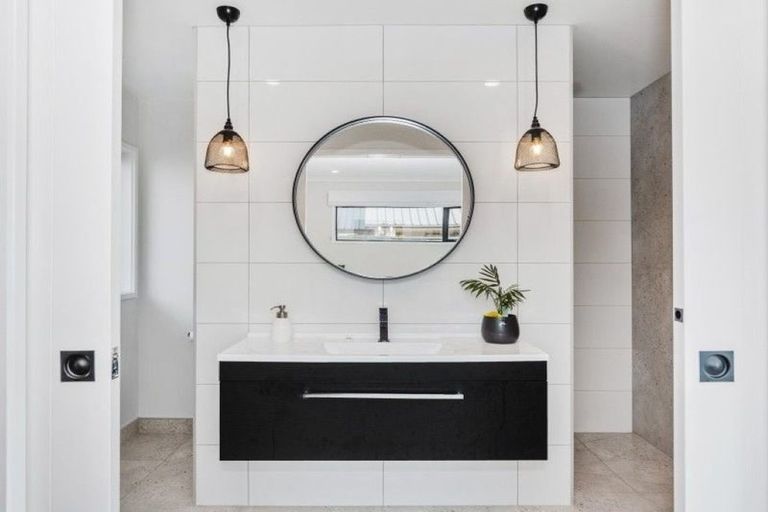 Photo of property in 8 Litsea Way, Papamoa Beach, Papamoa, 3118