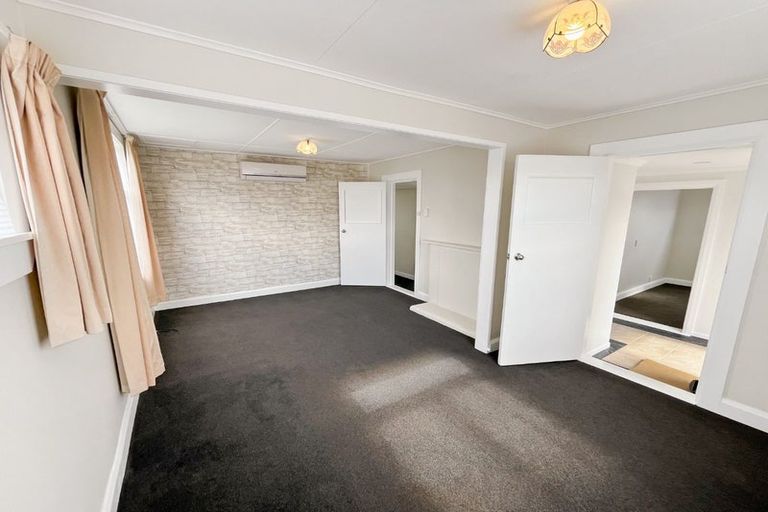 Photo of property in 19 Rata Street, Roslyn, Palmerston North, 4414