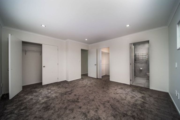 Photo of property in 31a Chieftain Rise, Goodwood Heights, Auckland, 2105