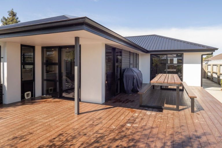 Photo of property in 93a Mcmurdo Street, Tinwald, Ashburton, 7700