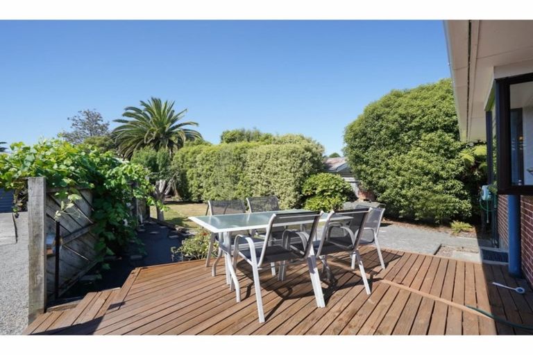 Photo of property in 95 Kendal Avenue, Burnside, Christchurch, 8053