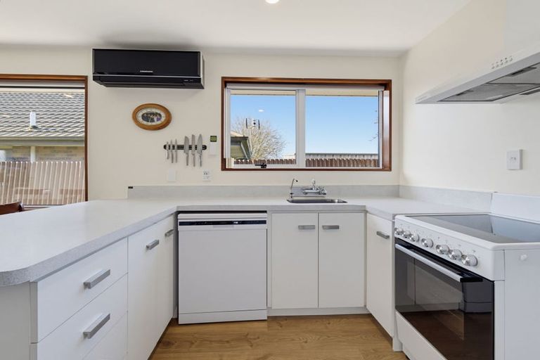 Photo of property in 2/39 Richill Street, Belfast, Christchurch, 8051