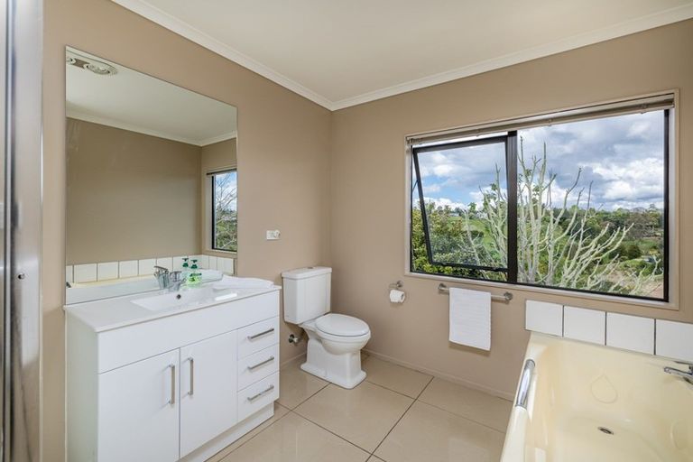 Photo of property in 37 Rarere Terrace, Kerikeri, 0230