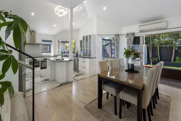 Photo of property in 1/11 Pine Ridge Terrace, Hauraki, Auckland, 0622