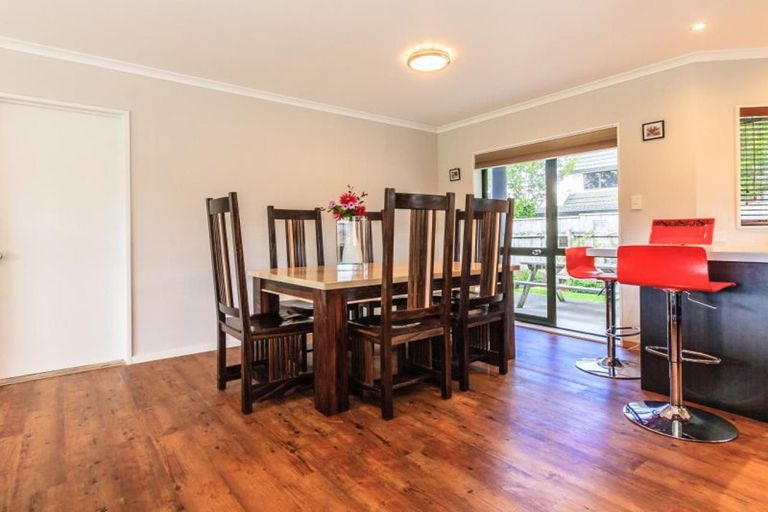 Photo of property in 133 Summerhill Drive, Fitzherbert, Palmerston North, 4410
